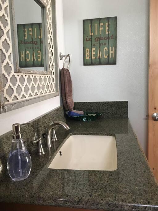 Pelican Place In Holiday home *
